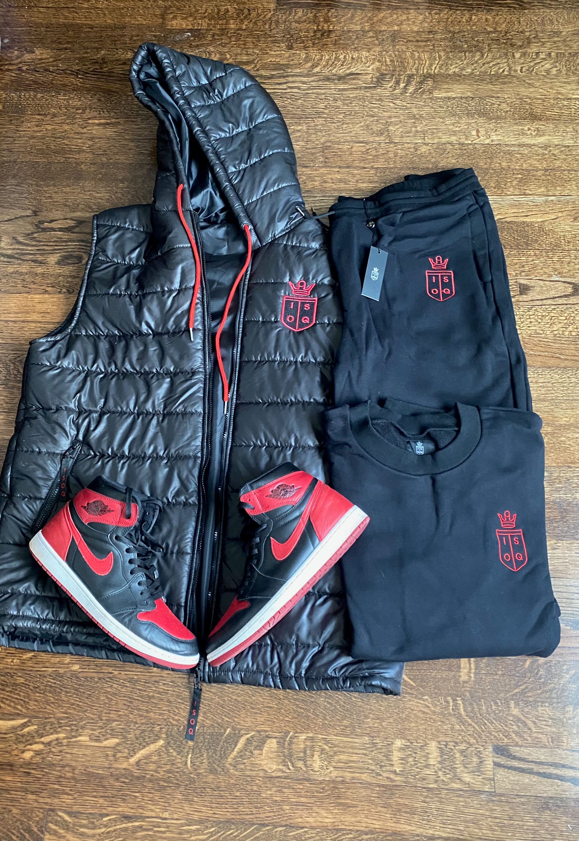 ISOQ Jogger Set Black & Red